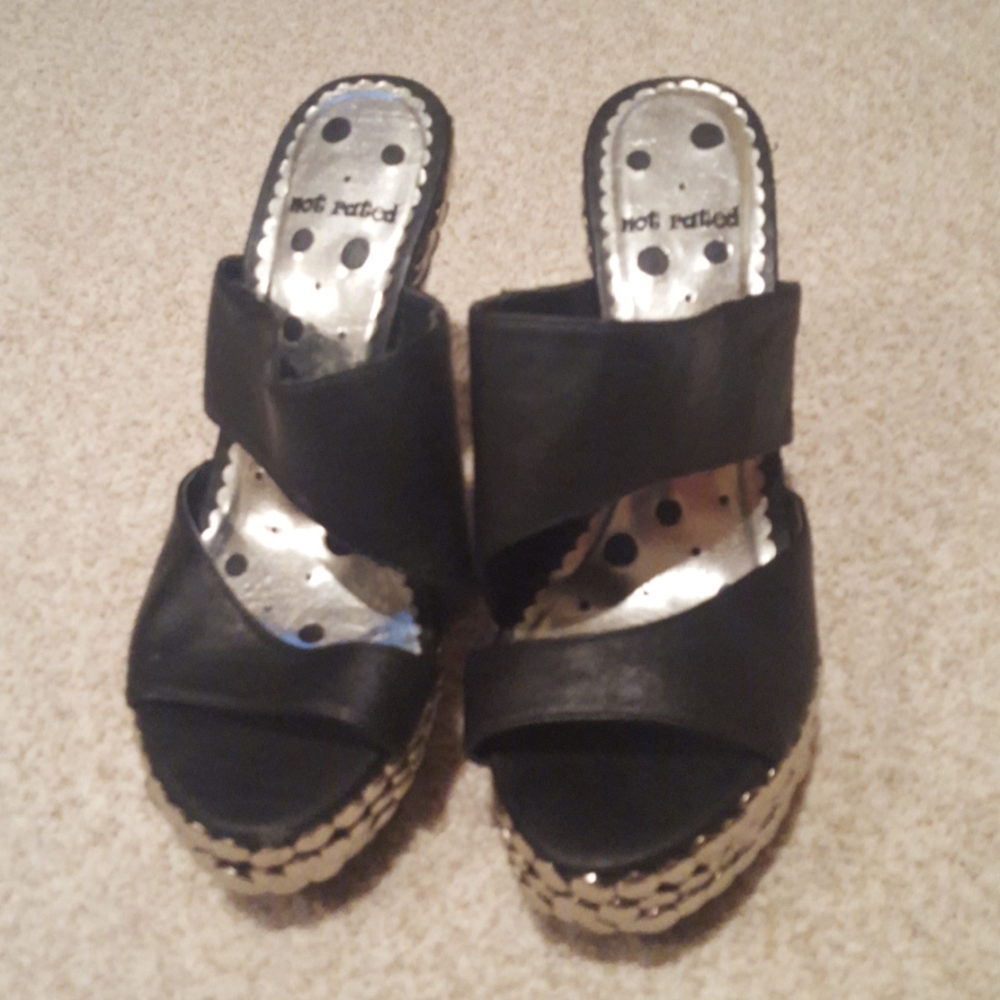 NWOT Black studded slides